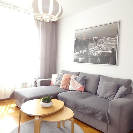 Well-Equipped Apartment With Free Parking Záhřeb Exteriér fotografie